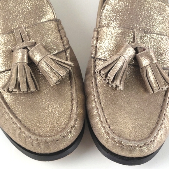 Cole Haan Grand.OS Pinch Hand Sewn Leather Tassel Slip-on Loafer Light Gold - Picture 4 of 16